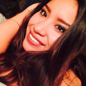 Meet your Posher, Claudia